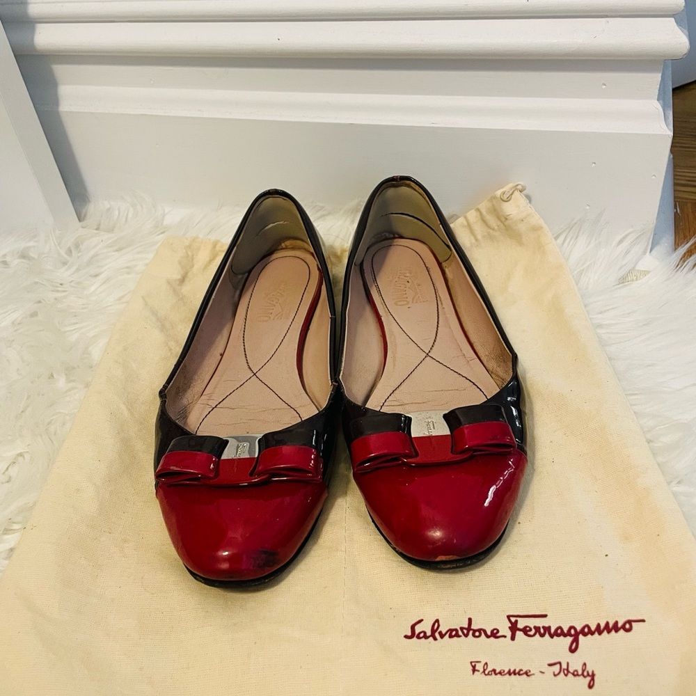 Salvatore Ferragamo Two tone classic flats